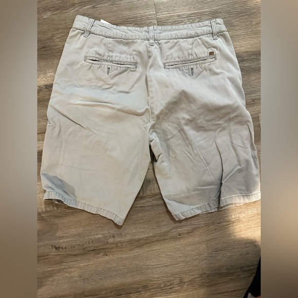Kolby Shorts - Picture 2 of 3
